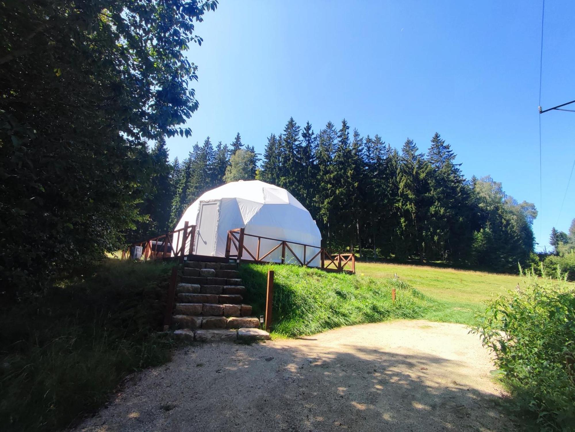 מלון Mieroszow Forrest Glamp מראה חיצוני תמונה